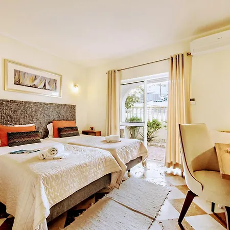 Waterside Vakantiehuis *